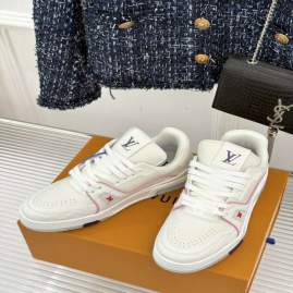 Picture of Louis Vuitton Shoes _SKULVsz35-45JX071212832